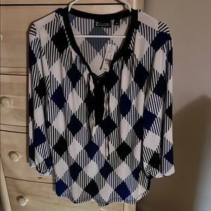 Women's Black and Blue knit blouse